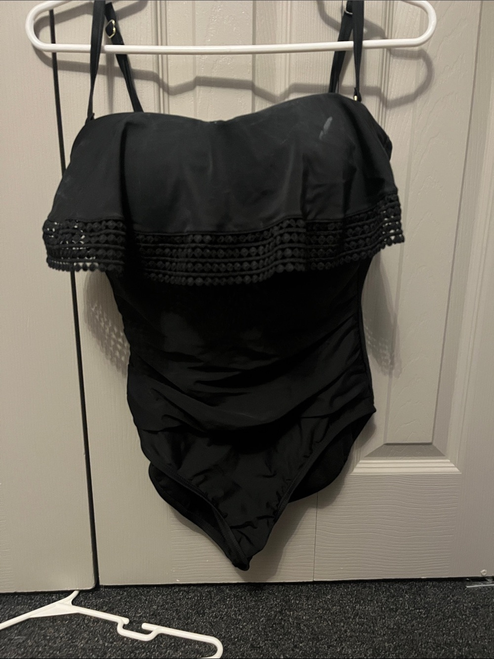7/$20 Kona Sol Women’s Black Ruffle One Piece